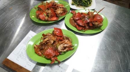 Rumah makan karya Bahari 3