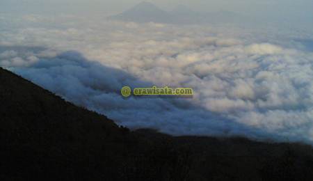 Read more about the article Gunung Merapi yogyakarta gunung Teraktif di Indonesia