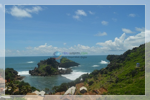 Read more about the article Pantai Nglambor Jogja Keindahan Bawah Laut Yang mempesona