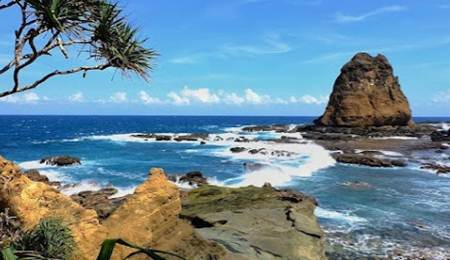 Read more about the article 15 Pantai Terindah Di Jember Wisata Terdekat Hits dan Bagus