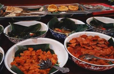 Read more about the article 10 Makanan enak di Bandung paling Populer Murah Banyak Penggemarnya